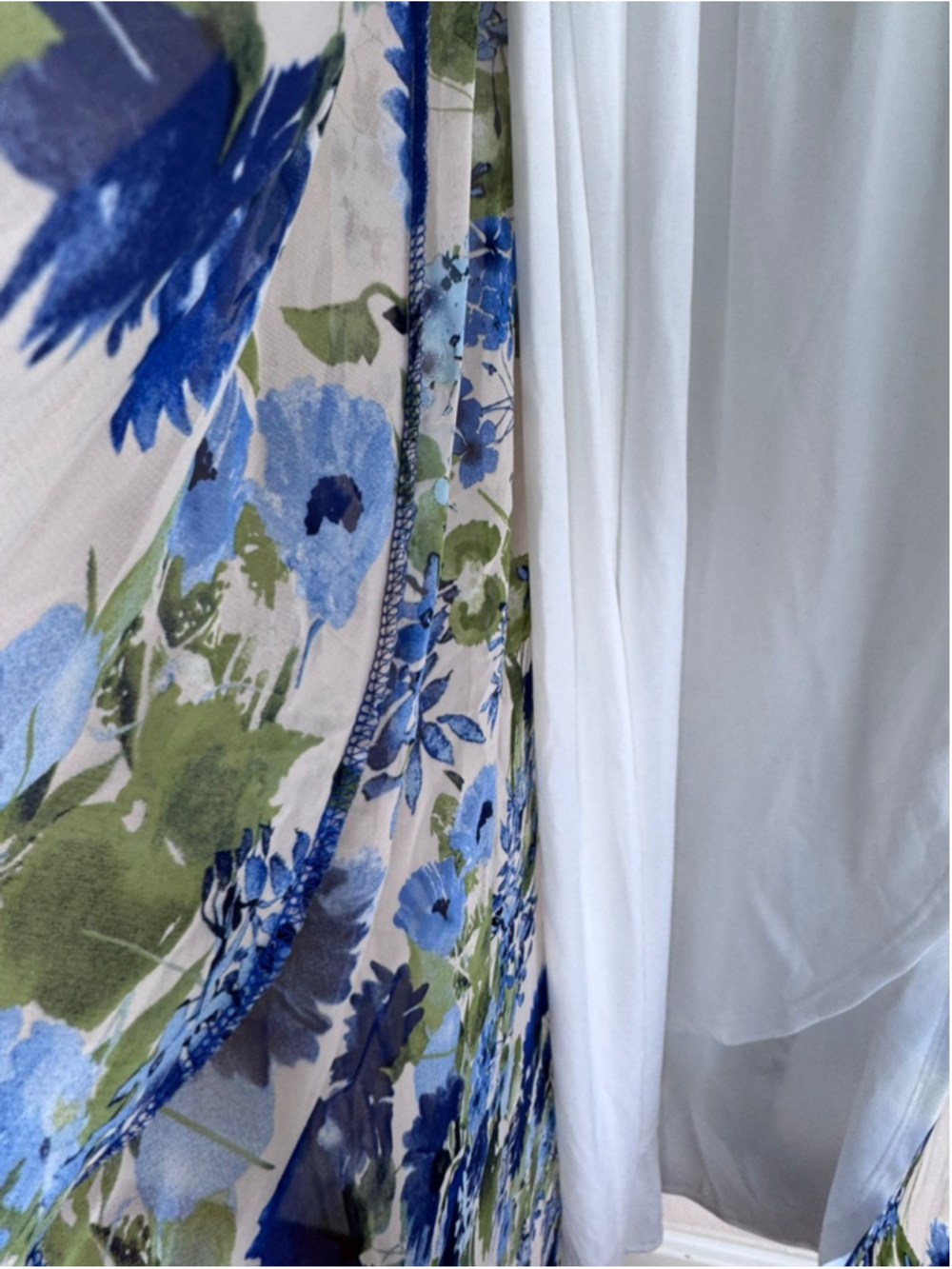 Lulus Maxi Dress White Blue Floral Large - Picture 7 of 11